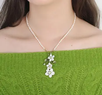 CSxjd Skutočný high-grade Svadobné šperky Bronz Biela hruška kvetina náhrdelník Prívesok náušnice Ženy šperky